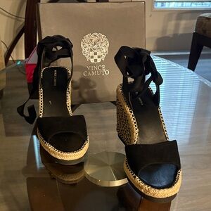 Vince Camuto Black and Tan Wedge Espadrilles